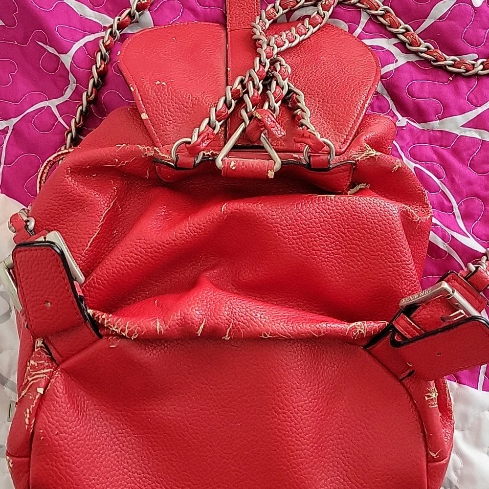 Backpack - Picture 4 of 4